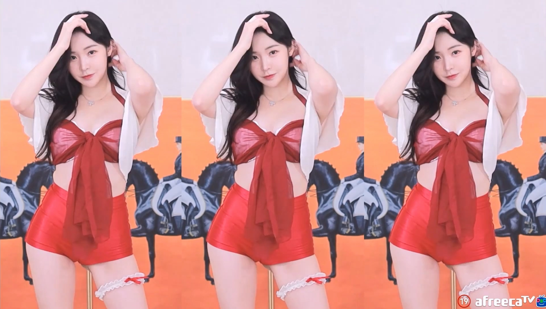 피츄 221231 보댕이에 꽉 끼는 짧은 반바지.ts_000337.326.jpg