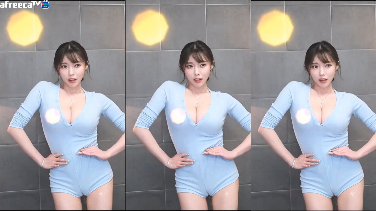 [G]지삐♥（jeehyeoun）가슴이 브래지어 밖으로 튀어나올 듯한