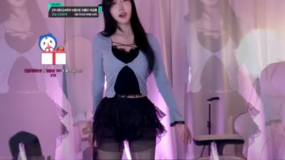 이로♥（akikxxo）250429
