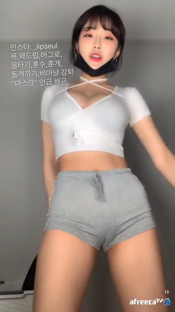 잎슬♥（zzz425z）도끼 자국이 보여요.